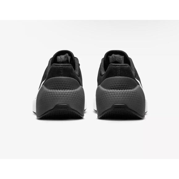 Athletic_Shoes